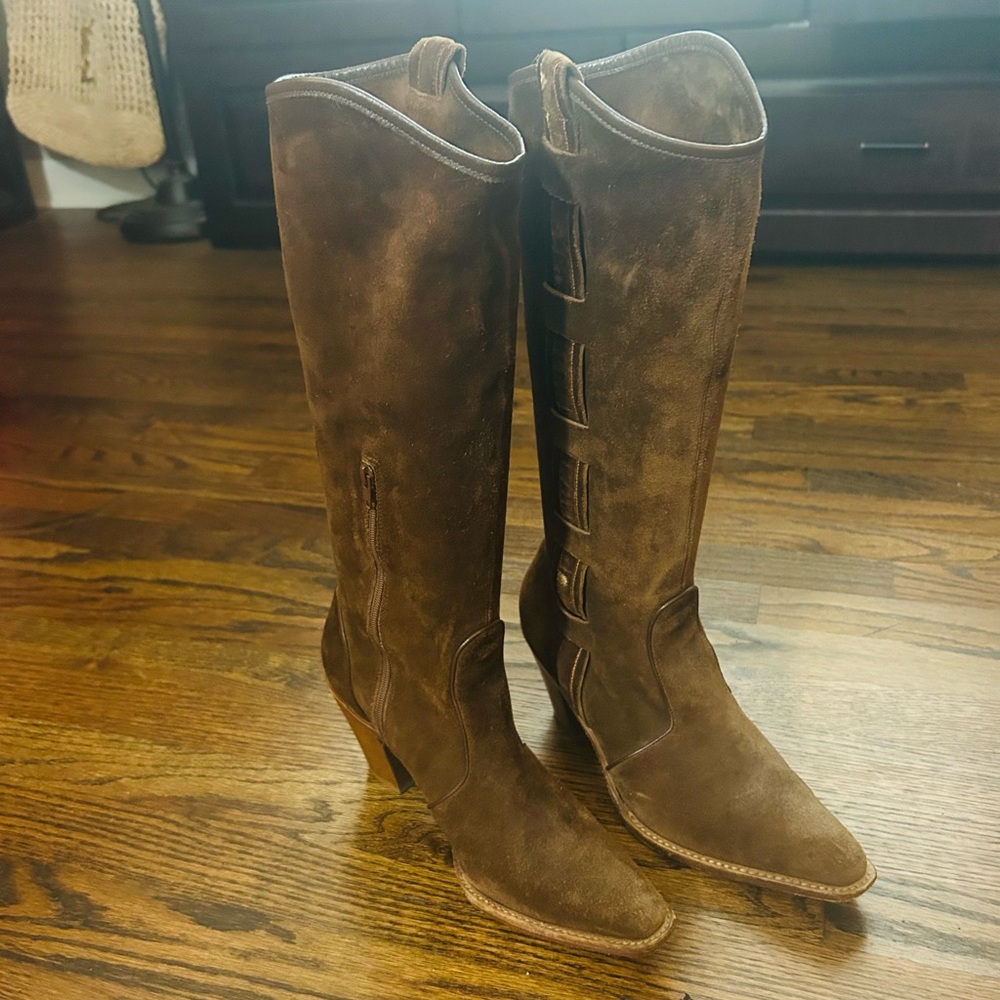 Women’s Via Spiga Brown Suede Tall Boots- Size 8.5